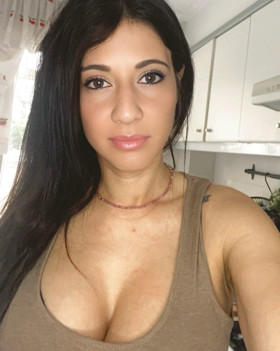 HELENA (2)